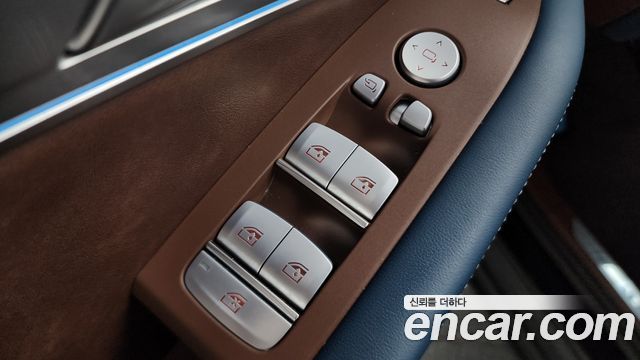 BMW XM 2025 — photo 22