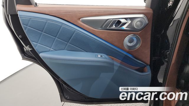 BMW XM 2025 — photo 15