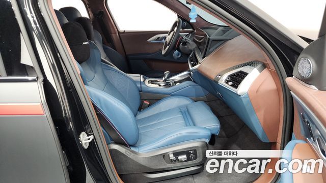 BMW XM 2025 — photo 16