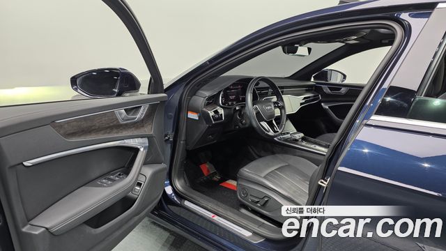 Audi A6 2021 — photo 10