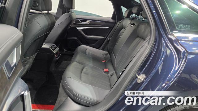Audi A6 2021 — photo 11