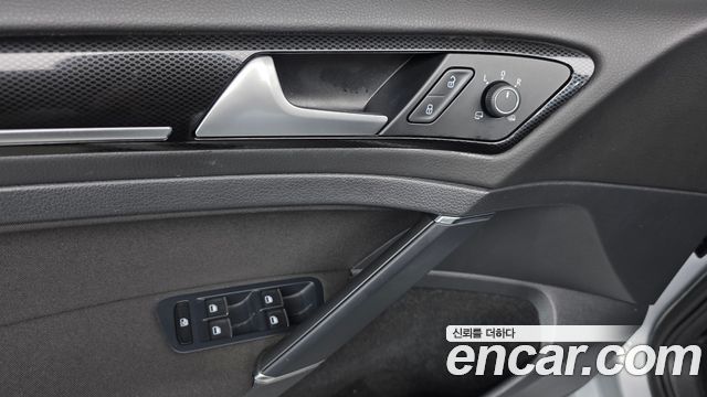 Volkswagen Golf 2015 — photo 11