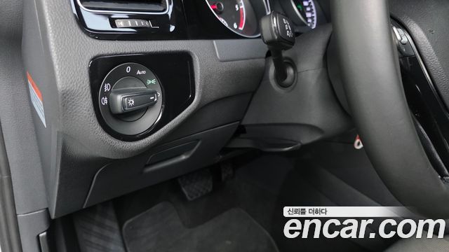 Volkswagen Golf 2015 — photo 12