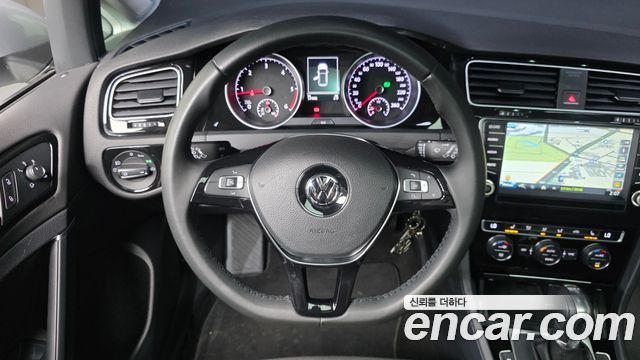 Volkswagen Golf 2015 — photo 13