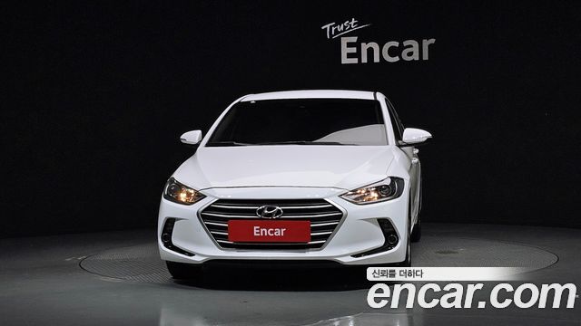 Hyundai AVANTE 2017 — photo 3