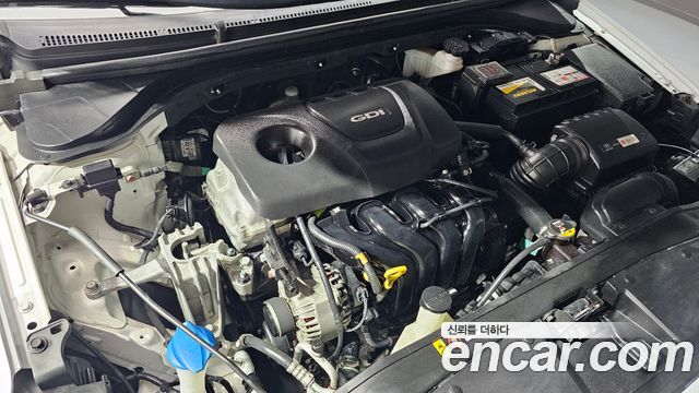 Hyundai AVANTE 2017 — photo 6