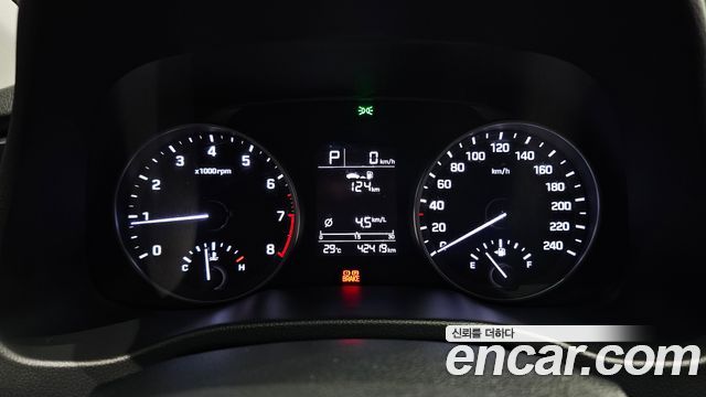 Hyundai AVANTE 2017 — photo 8