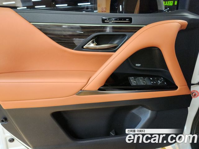 Lexus LX 2025 — photo 10