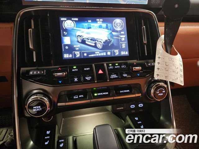 Lexus LX 2025 — photo 16