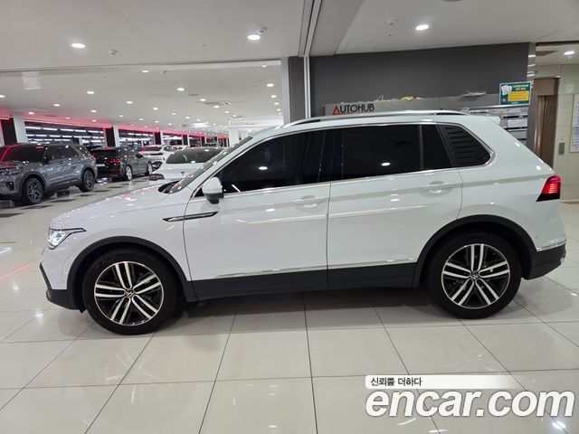 Volkswagen Tiguan 2023 — photo 3