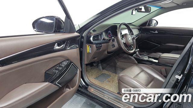 Kia K7 2016 — photo 10