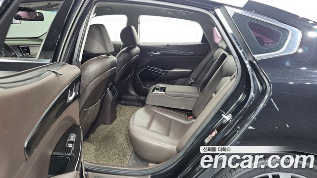 Kia K7 2016 — photo 12