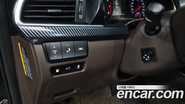 Kia K7 2016 — photo 14