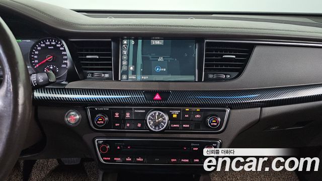 Kia K7 2016 — photo 17
