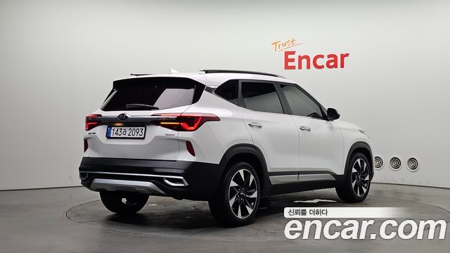 Kia Seltos 2022 — photo 2