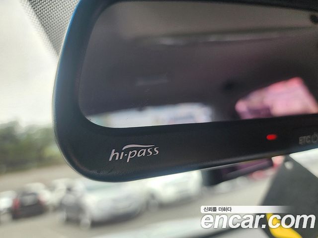 Kia OPIRUS 2011 — photo 8