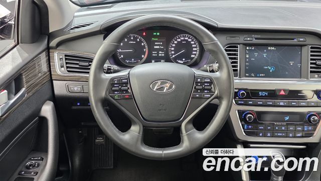 Hyundai Sonata 2015 — photo 19