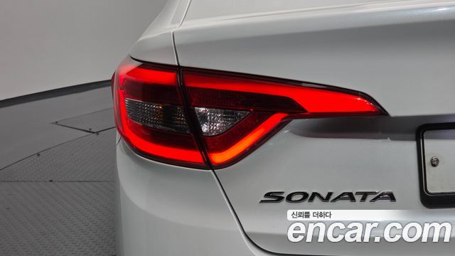 Hyundai Sonata 2015 — photo 9