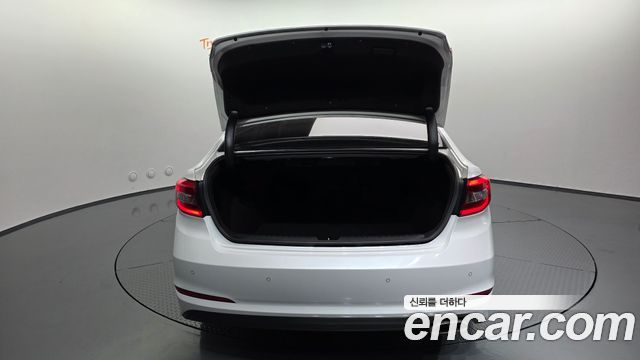 Hyundai Sonata 2015 — photo 33