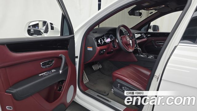 Bentley Bentayga 2020 — photo 10