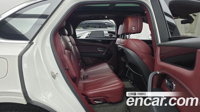 Bentley Bentayga 2020 — photo 11