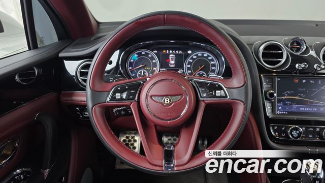 Bentley Bentayga 2020 — photo 13