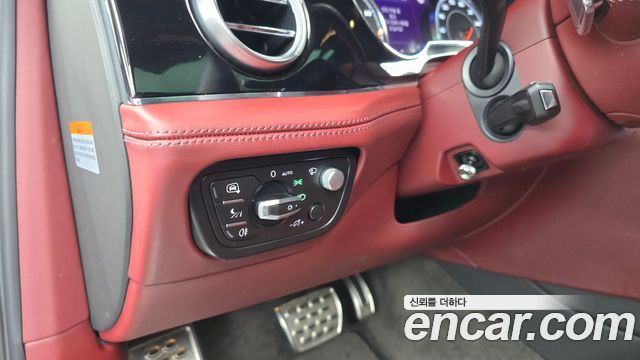 Bentley Bentayga 2020 — photo 15