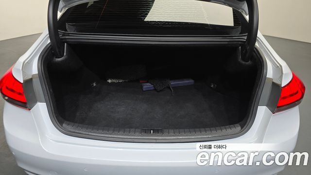 Hyundai Genesis 2016 — photo 22