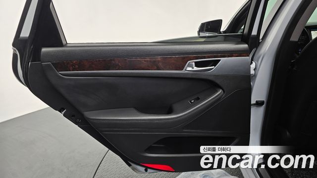 Hyundai Genesis 2016 — photo 15