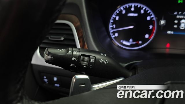 Hyundai Genesis 2016 — photo 28