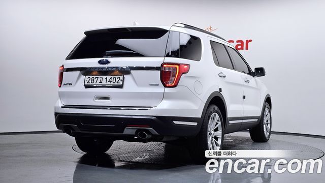 Ford Explorer 2019 — photo 2