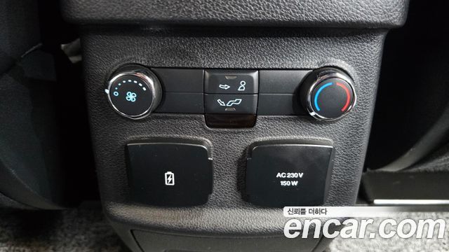 Ford Explorer 2019 — photo 19