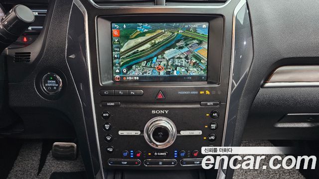 Ford Explorer 2019 — photo 20