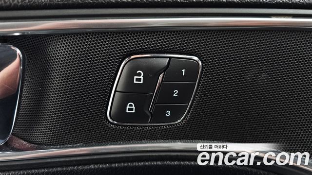 Ford Explorer 2019 — photo 38