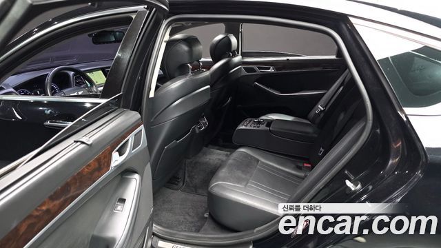 Hyundai Genesis 2014 — photo 18
