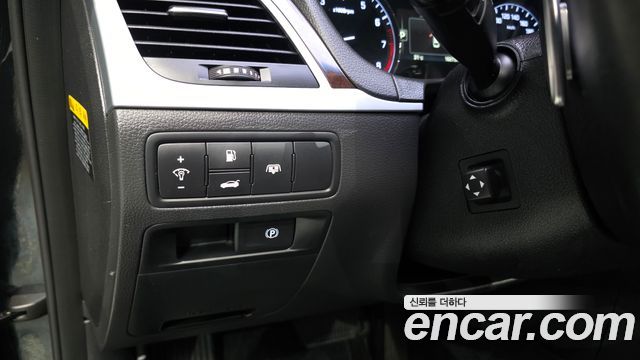 Hyundai Genesis 2014 — photo 25