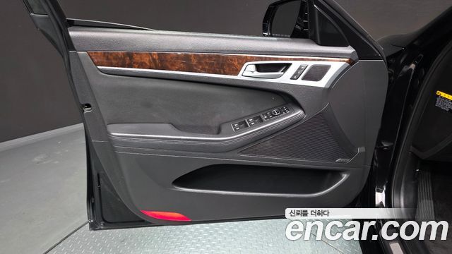 Hyundai Genesis 2014 — photo 14