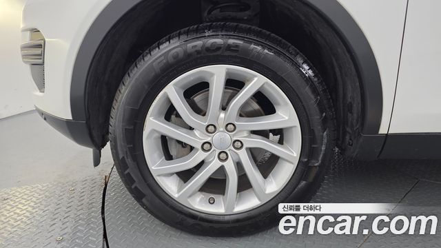 Land Rover Discovery Sport 2019 — photo 5