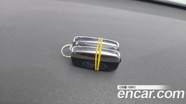 Land Rover Discovery Sport 2019 — photo 23