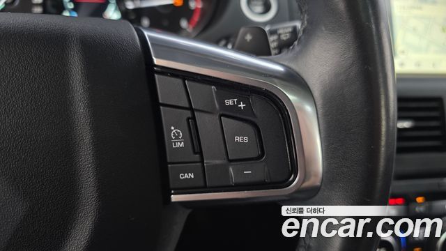 Land Rover Discovery Sport 2019 — photo 24