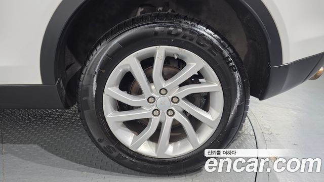 Land Rover Discovery Sport 2019 — photo 7