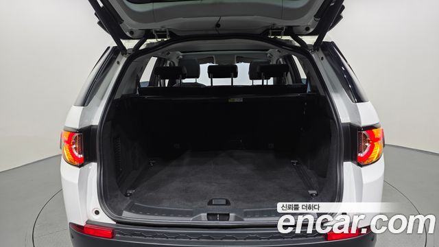 Land Rover Discovery Sport 2019 — photo 28