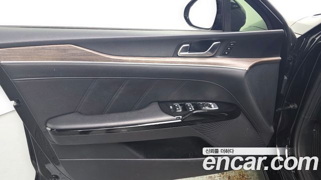 Kia K5 2022 — photo 14
