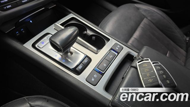 Genesis G80 2017 — photo 12