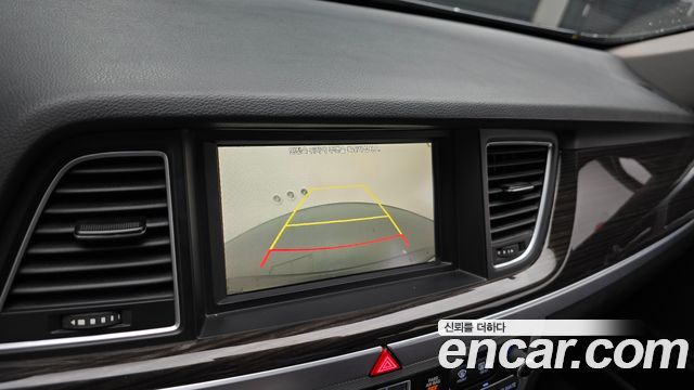 Genesis G80 2017 — photo 20