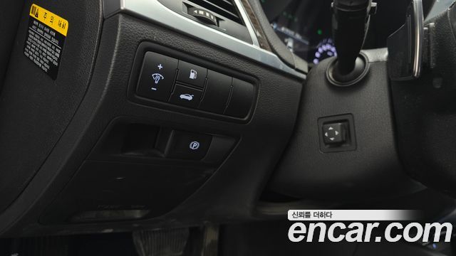 Genesis G80 2017 — photo 22