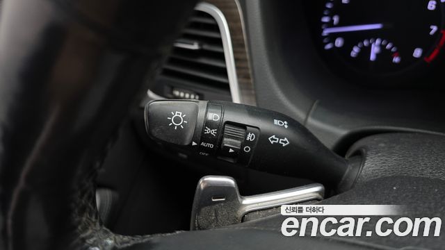 Genesis G80 2017 — photo 30