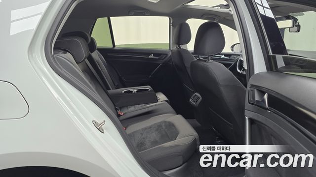 Volkswagen Golf 2015 — photo 12