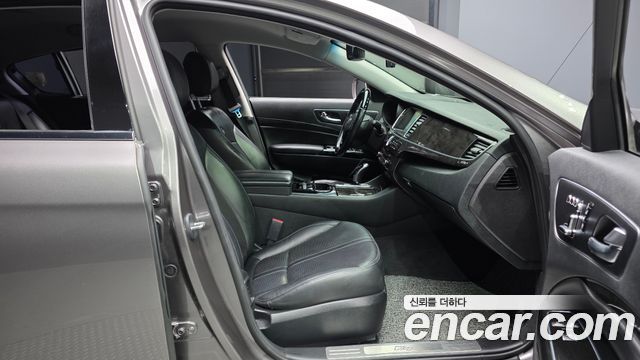 Kia K9 2016 — photo 11