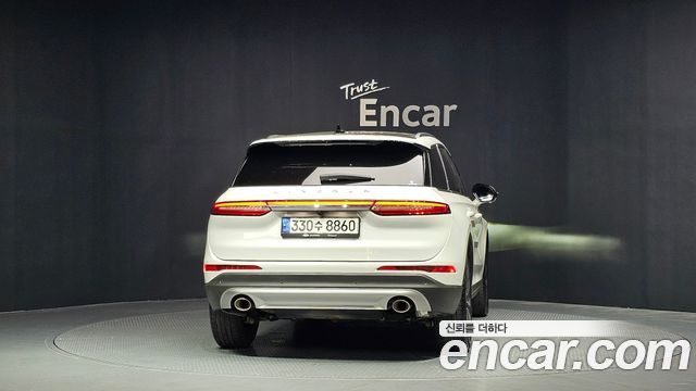 Lincoln Corsair 2021 — photo 4
